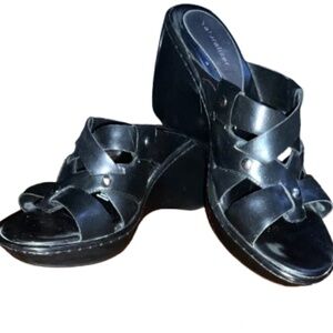 Naturalizer Black Leather Wedge Slip ons Sandals Sz 9